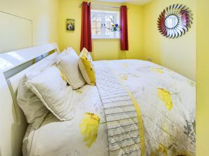 Bedroom- click for photo gallery